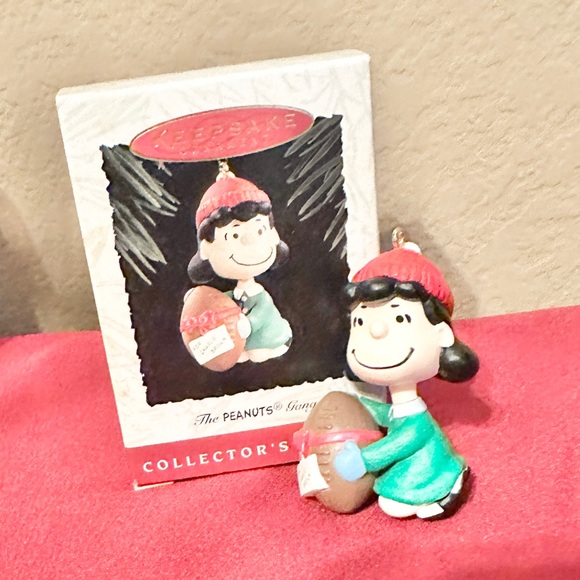 Peanuts Lucy with Football Hallmark Peanuts Gang Collector Ornament #2 - Picture 6 of 11
